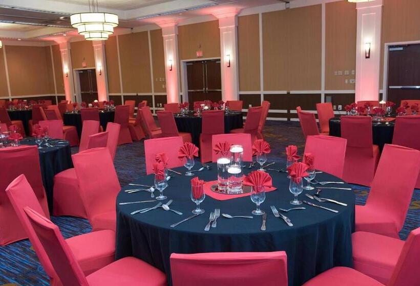 בית מלון כפרי Courtyard Waterbury Downtown