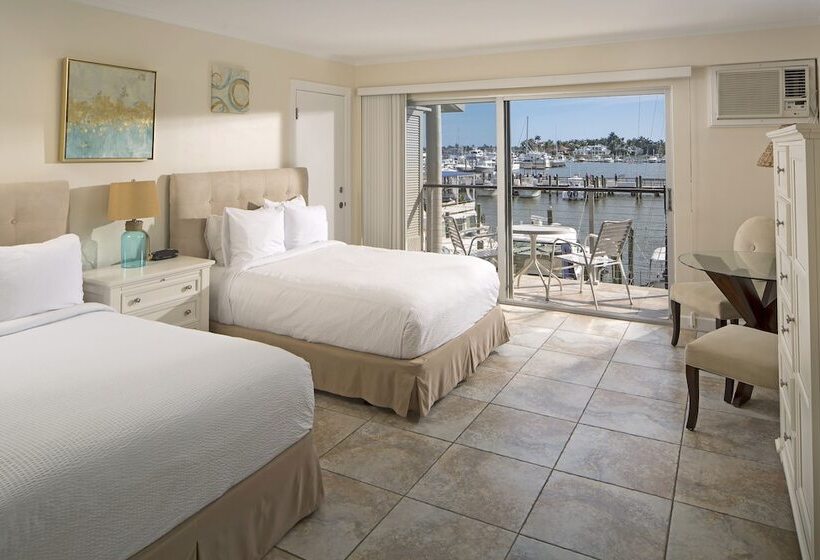 فندق Cove Inn On Naples Bay