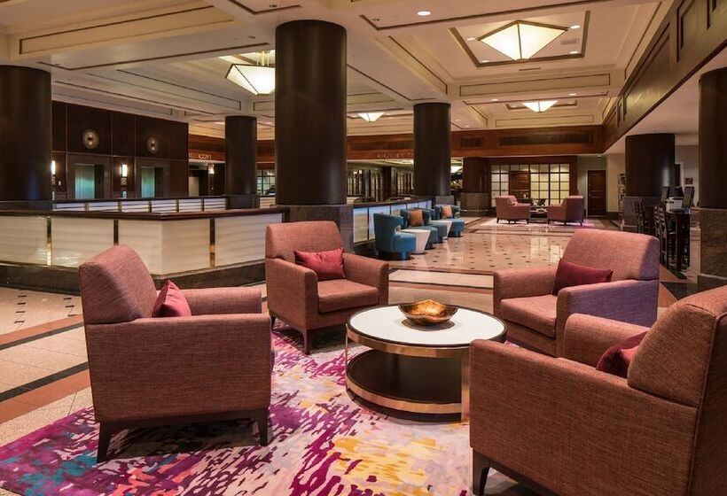 هتل Crowne Plaza Springfield Convention Center, An Ihg