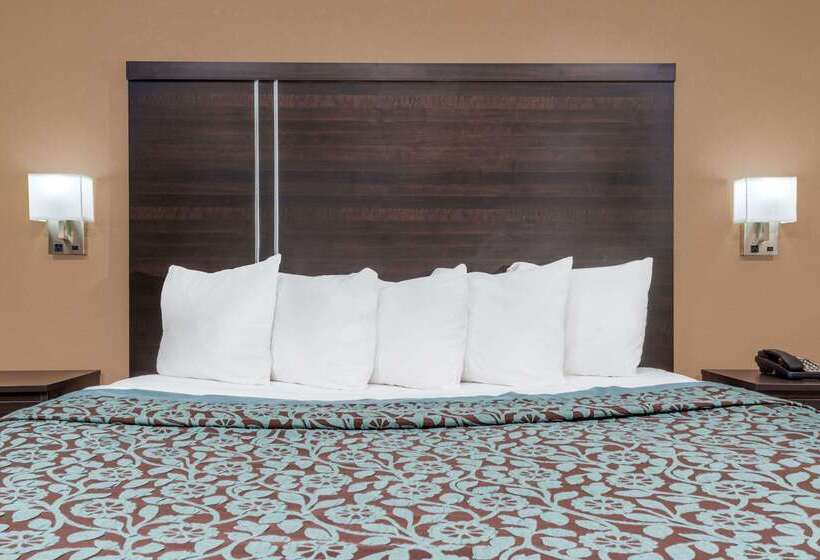 호텔 Days Inn By Wyndham Maumee/toledo