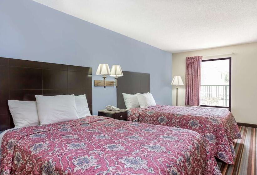 酒店 Days Inn By Wyndham Sanford