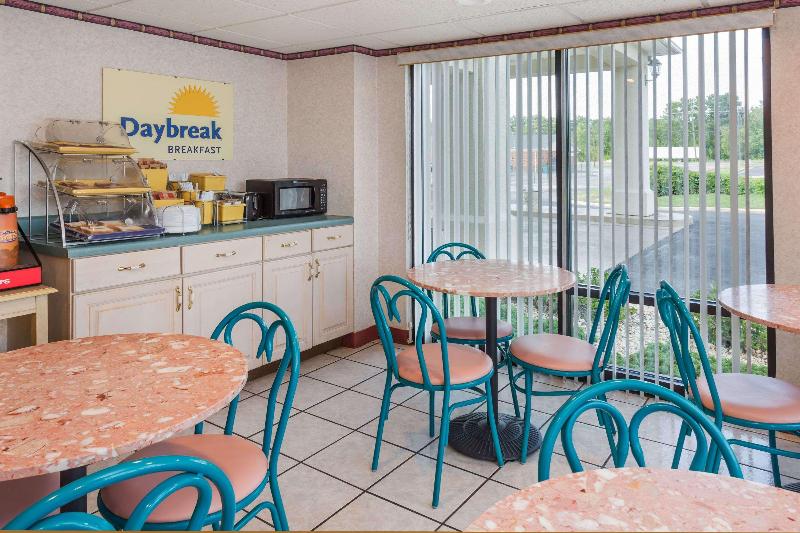 酒店 Days Inn By Wyndham Sanford