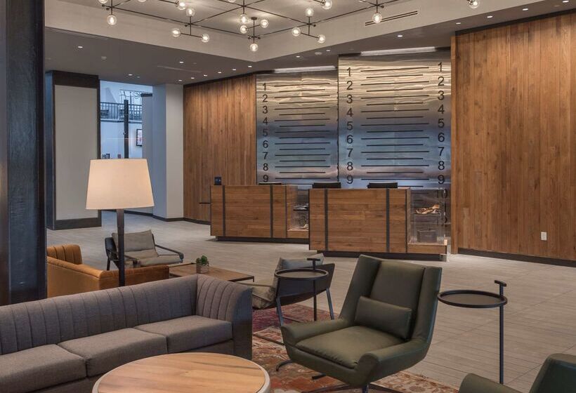 هتل Hilton Boston/ Woburn