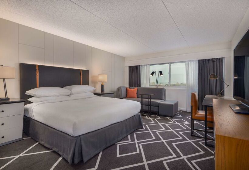 هتل Hilton Boston/ Woburn