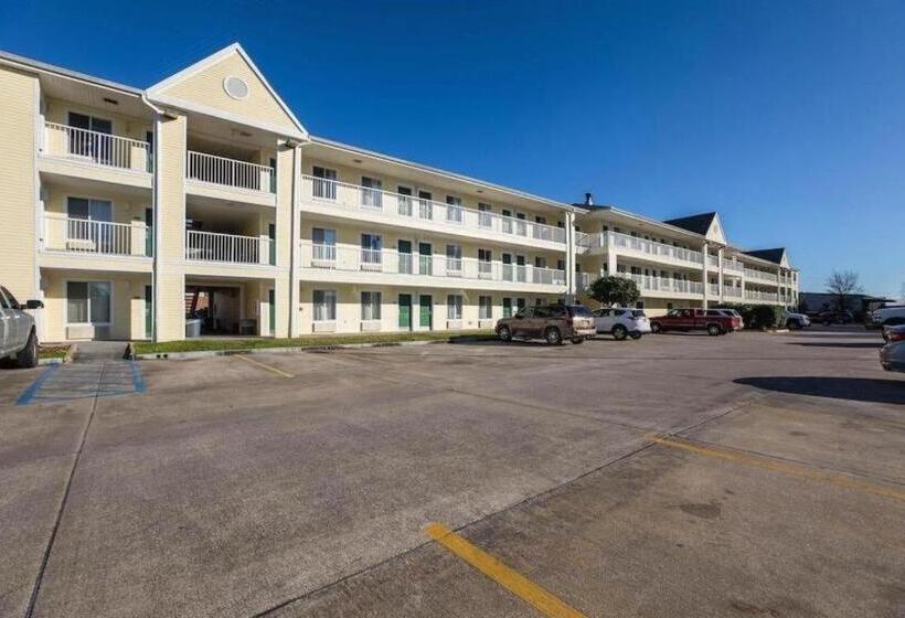 فندق Hometowne Studios By Red Roof Lake Charles   Sulphur