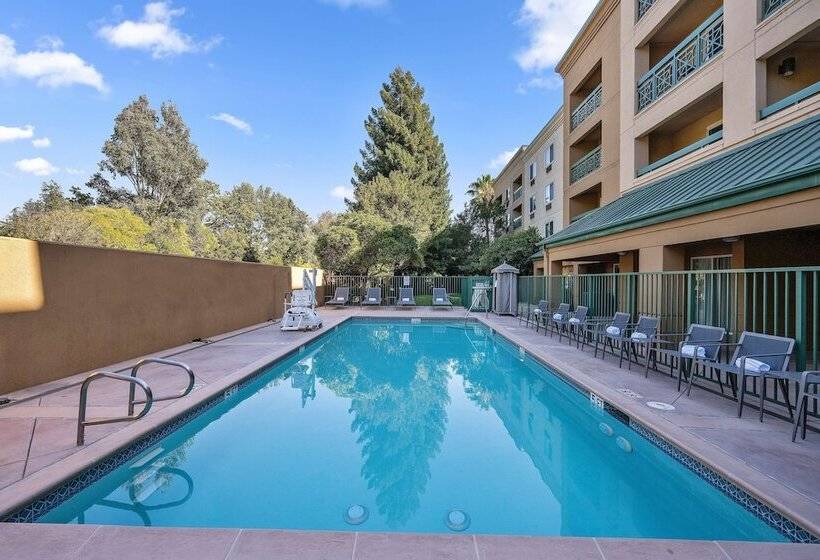 בית מלון כפרי Sonesta Select San Ramon