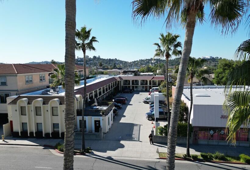 فندق على الطريق Chariot Inn Glendale   Pasadena