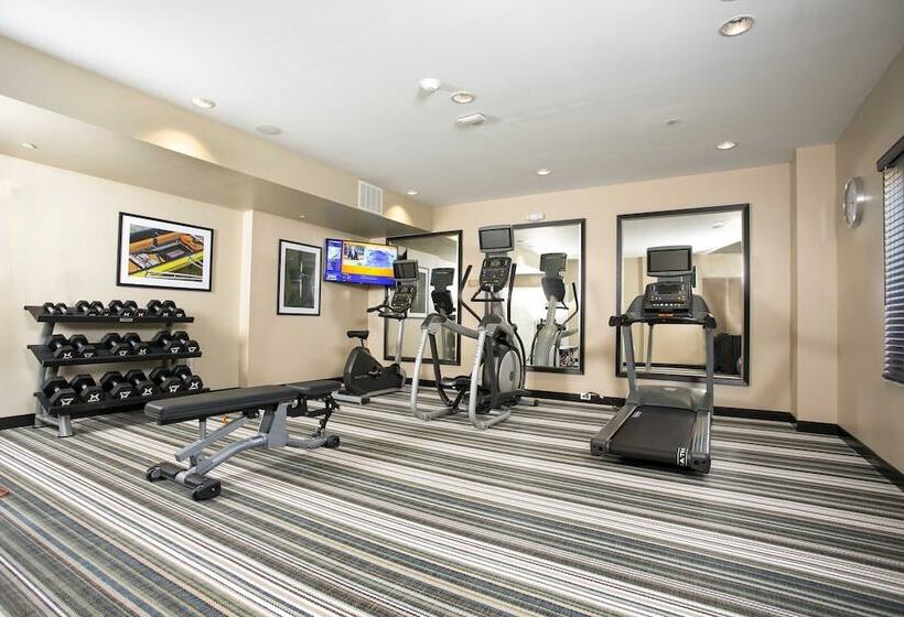 בית מלון כפרי Candlewood Suites   Jacksonville   Mayport, An Ihg