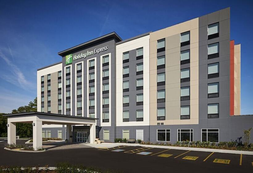هتل Holiday Inn Express   Sarnia   Point Edward, An Ihg