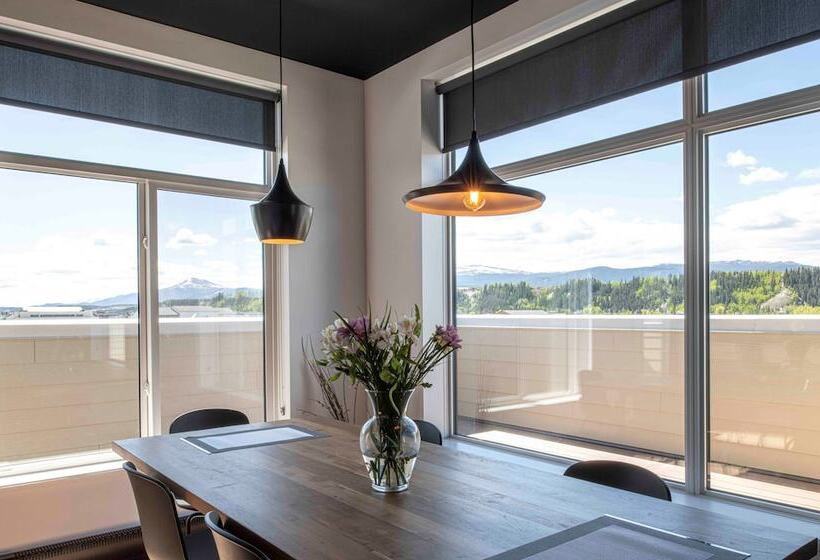 فندق Raven Inn Whitehorse