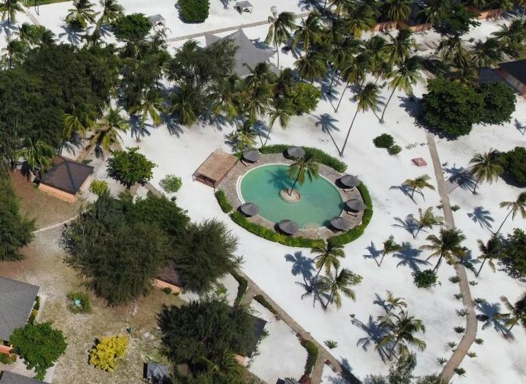 בית מלון כפרי Vrclub Paje Palms Beach Resort