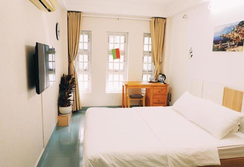 پانسیون Saigon Corner House 2