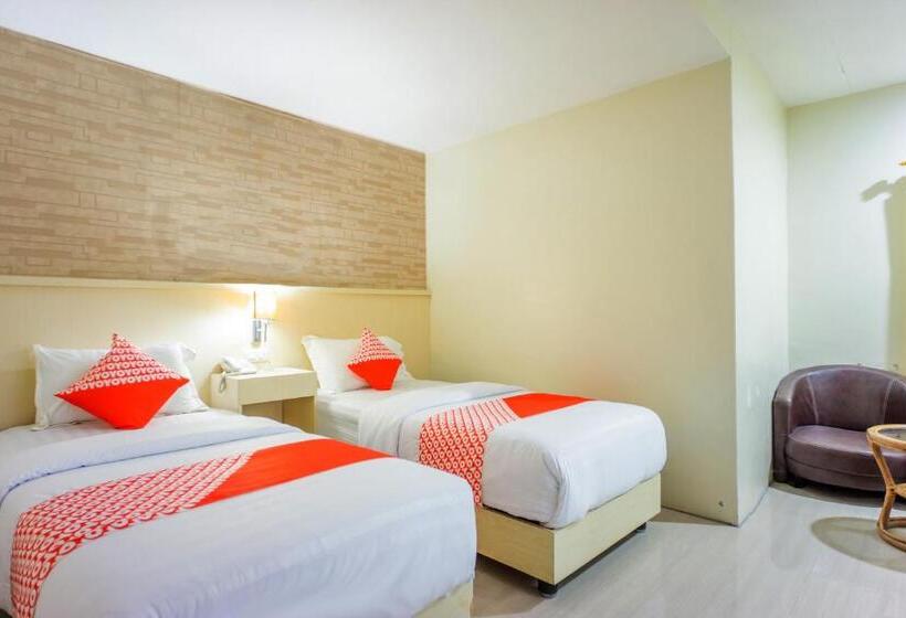 ホテル Oyo 1636 Wisma Kuta Karang