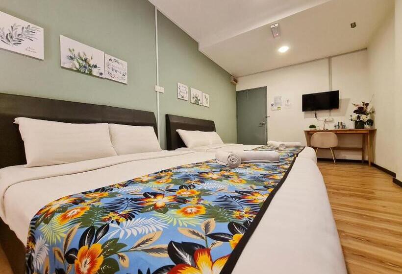 هاستل Treeline Urban Inn