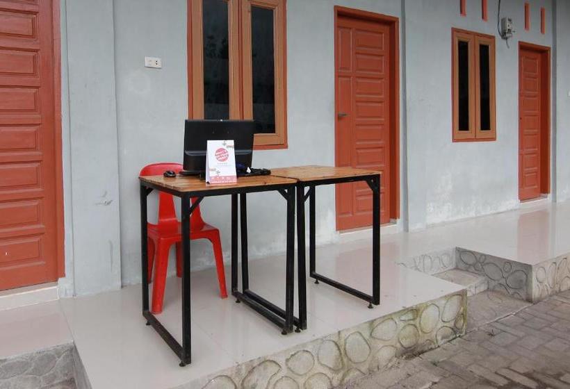 هتل Oyo 1440 New Sejarah