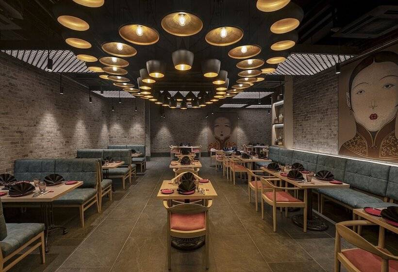 Отель Lemon Tree Premier New Town Kolkata