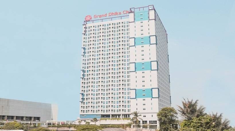 هتل Oyo Flagship 755 Appartel Grand Dhika City