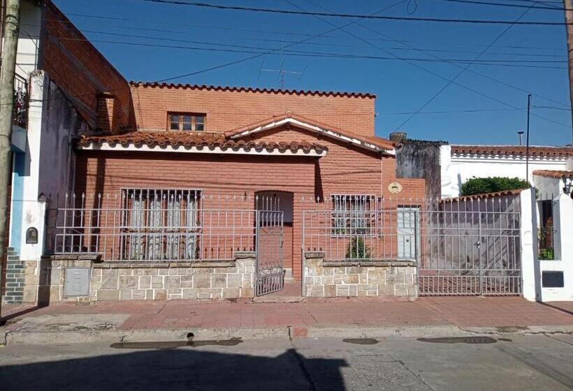 تختخواب و صبحانه Lo De Su