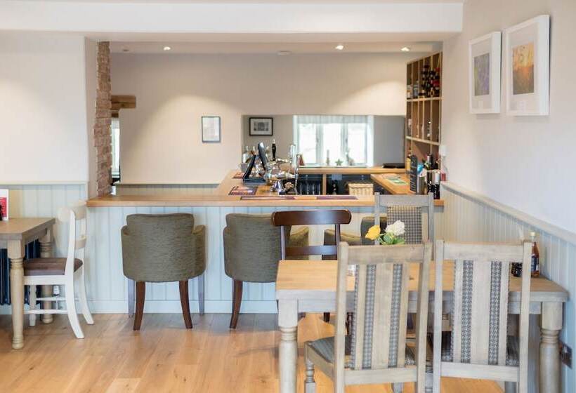 Bed and Breakfast The Red Lion At Hellidon