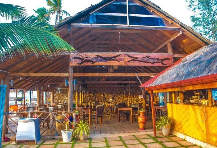 هتل Coconut Beach Lodge