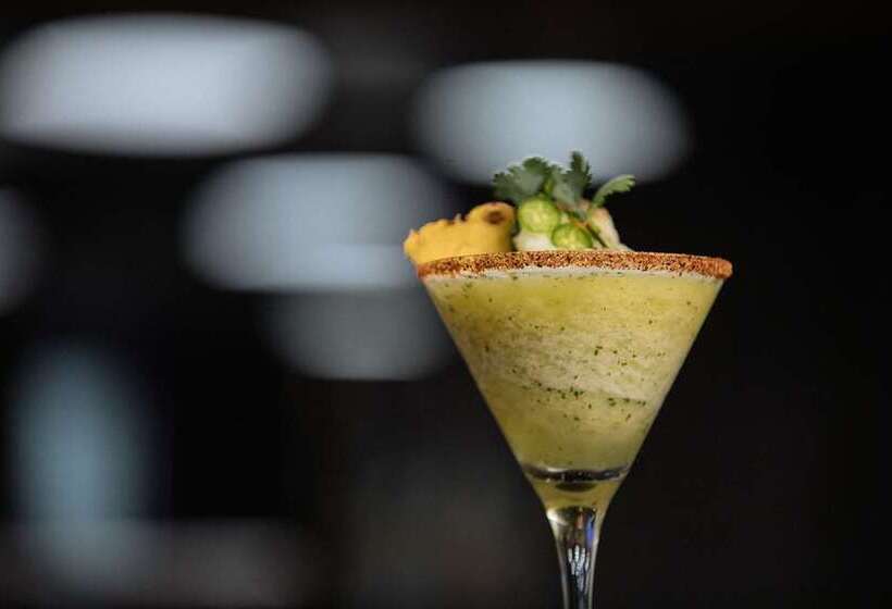 هتل Doubletree By Hilton Celaya