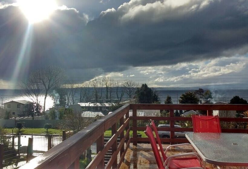 بنسيون Hostal Lago Ranco