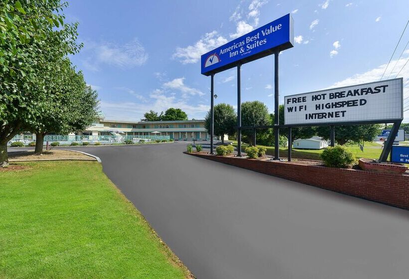 Отель Americas Best Value Inn Suites South Boston
