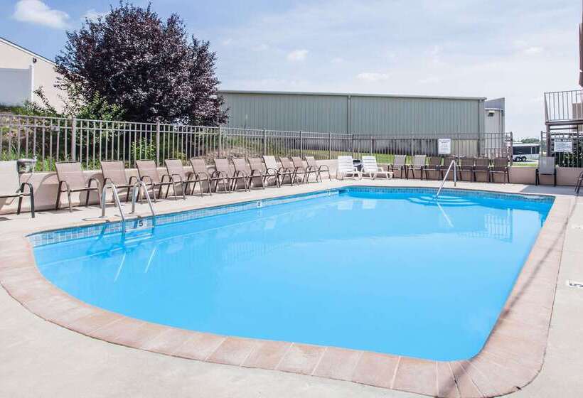 فندق Days Inn By Wyndham Aberdeen