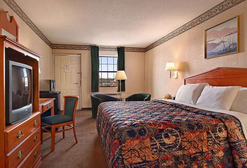 בית מלון כפרי Days Inn By Wyndham Brownsville