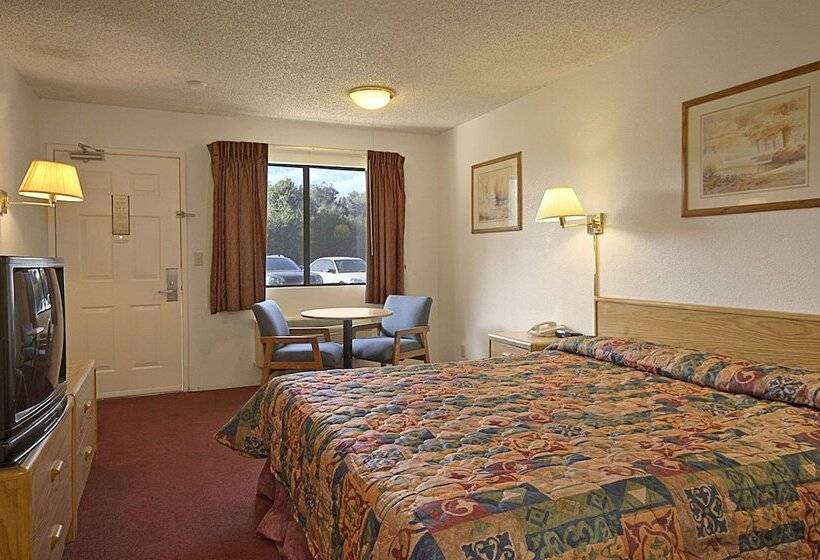 هتل Days Inn By Wyndham Fresno South