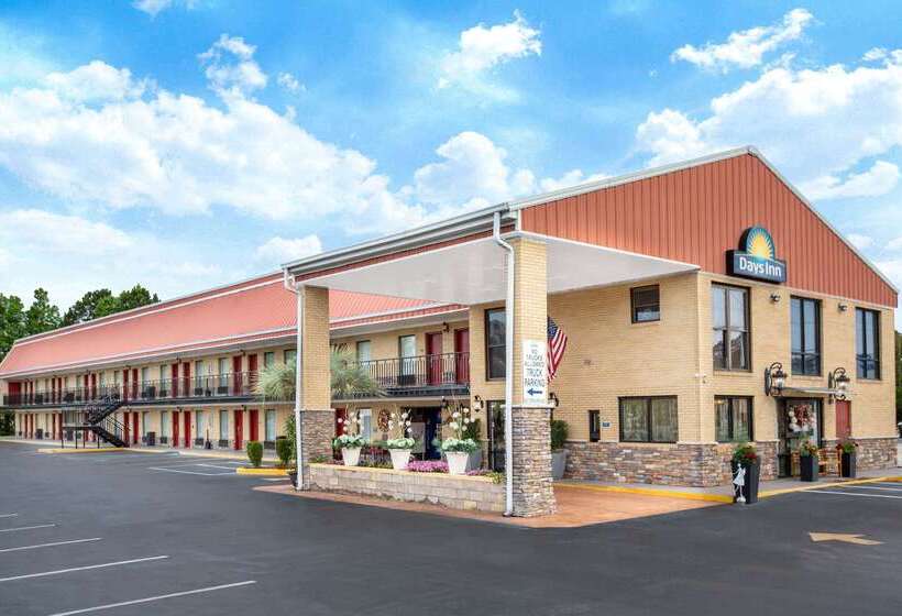 호텔 Days Inn By Wyndham Lake City