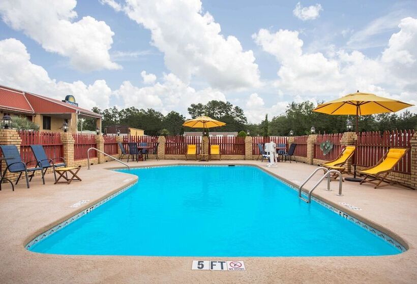 호텔 Days Inn By Wyndham Lake City