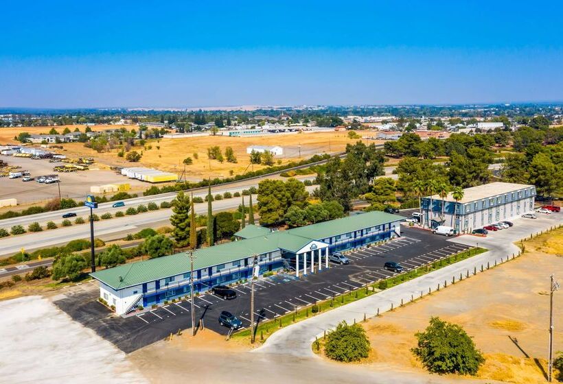 בית מלון כפרי Days Inn By Wyndham Red Bluff
