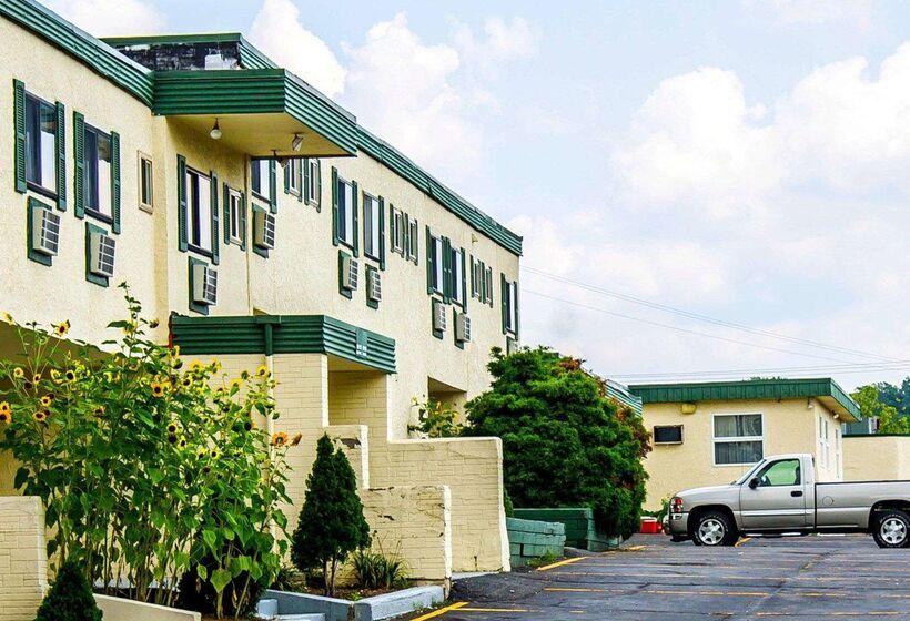 호텔 Rodeway Inn Moosic  Scranton