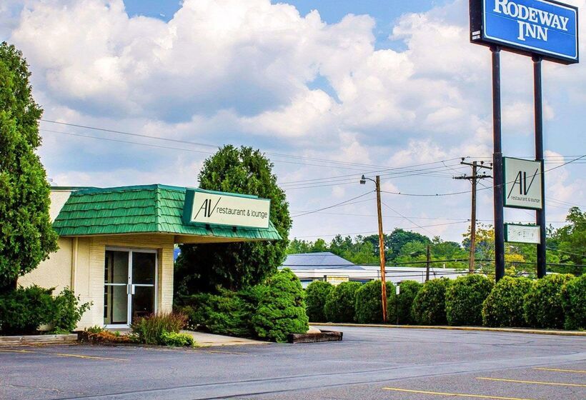 호텔 Rodeway Inn Moosic  Scranton