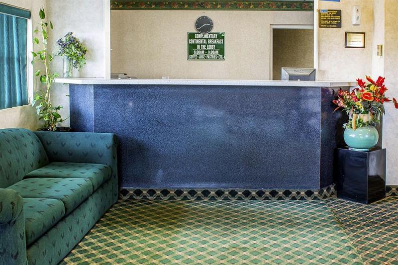 호텔 Rodeway Inn Moosic  Scranton
