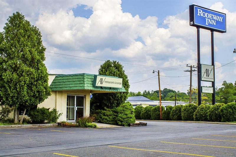 호텔 Rodeway Inn Moosic  Scranton