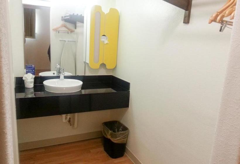 فندق Studio 6 Del Rio