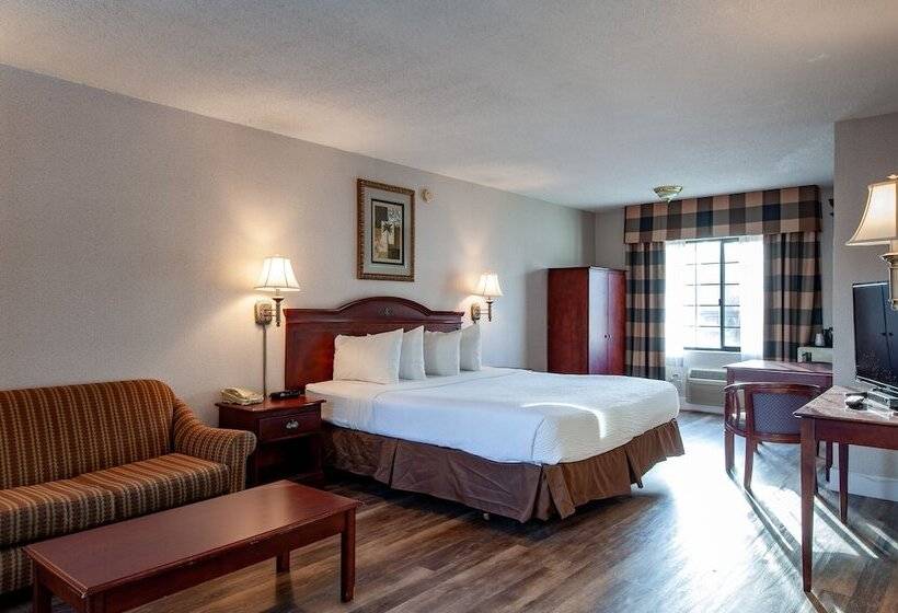 هتل Studio City Court Yard