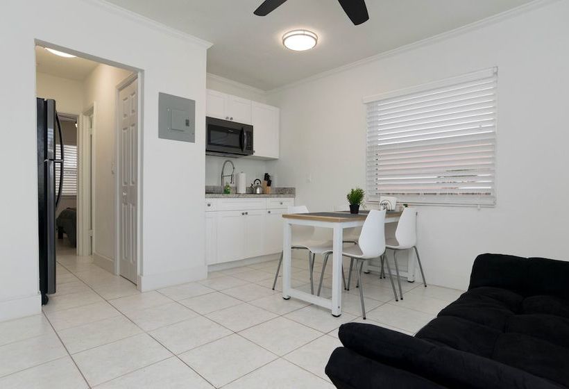 Costa Este Beach Vacation