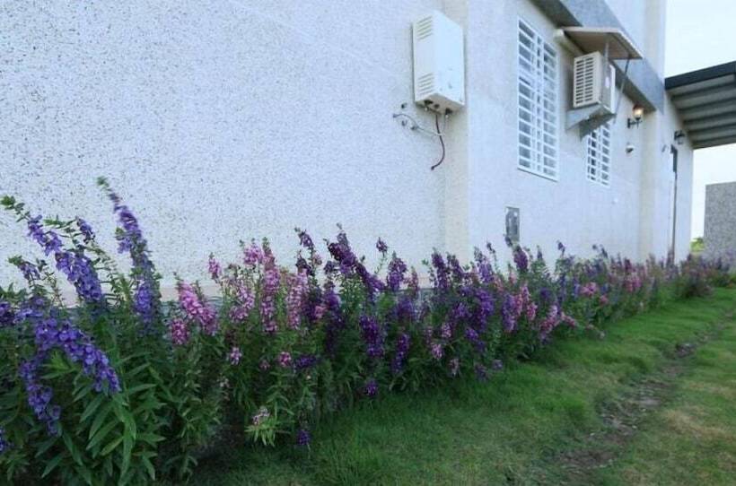 پانسیون 四季逗庭園民宿 All Around The Seasons B&b