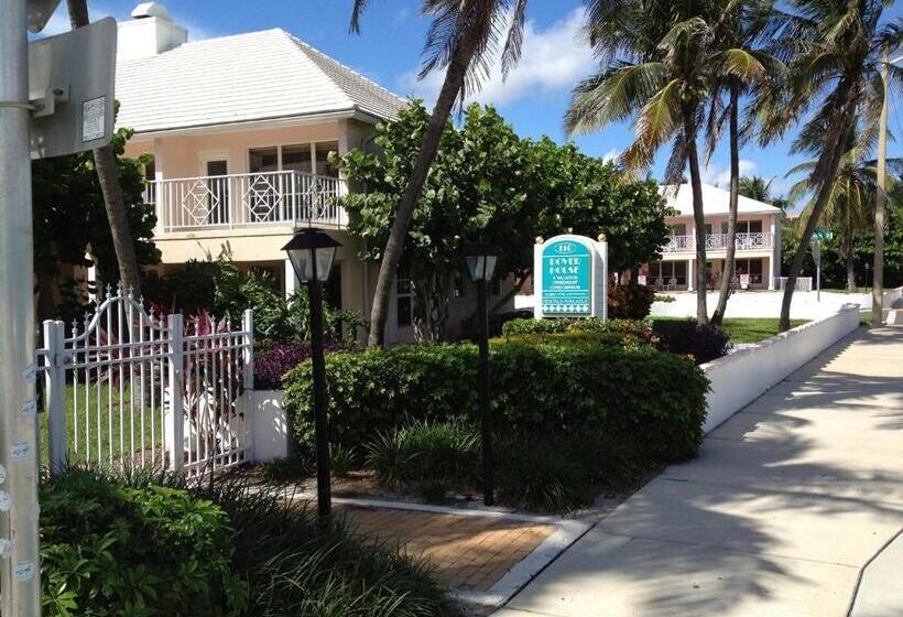 Dover House Resort