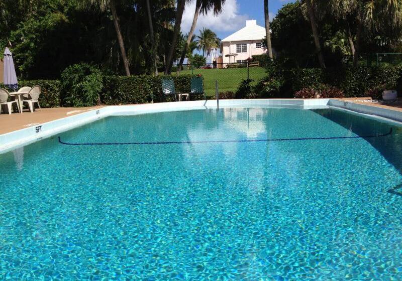 Dover House Resort