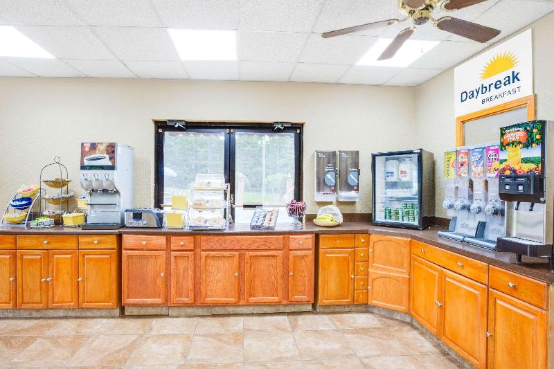 ホテル Columbus Inn And Suites