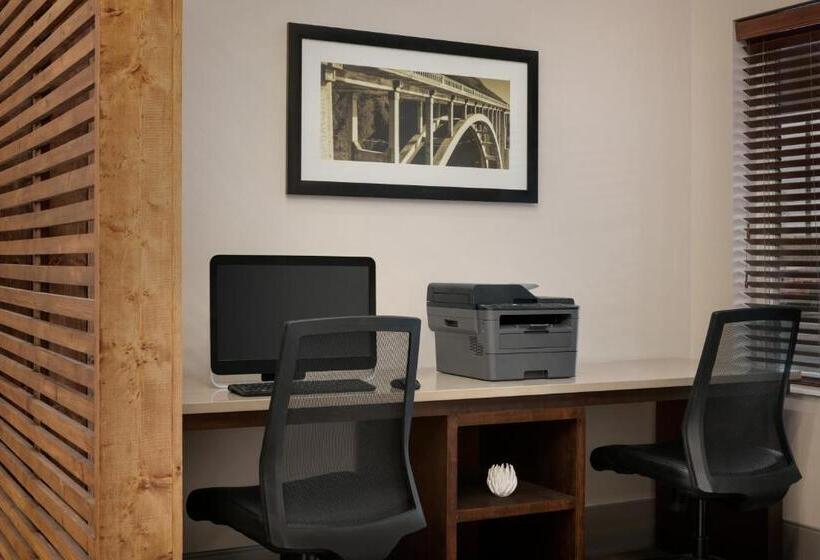 هتل Country Inn & Suites By Radisson, London, Ky