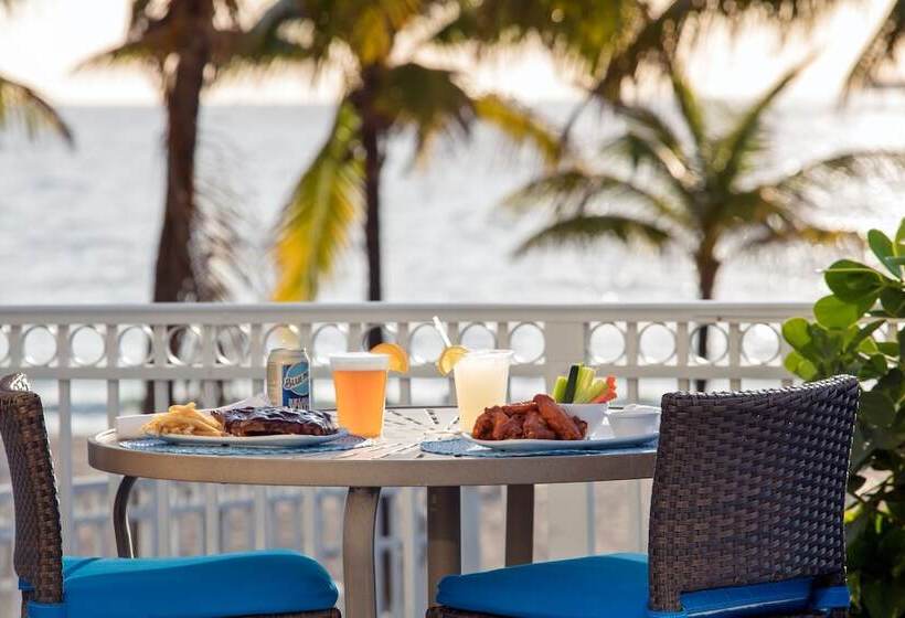 هتل Courtyard by Marriott Fort Lauderdale Beach