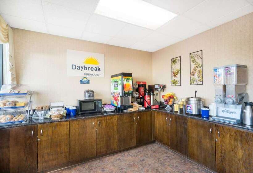호텔 Days Inn By Wyndham Asheville Downtown North