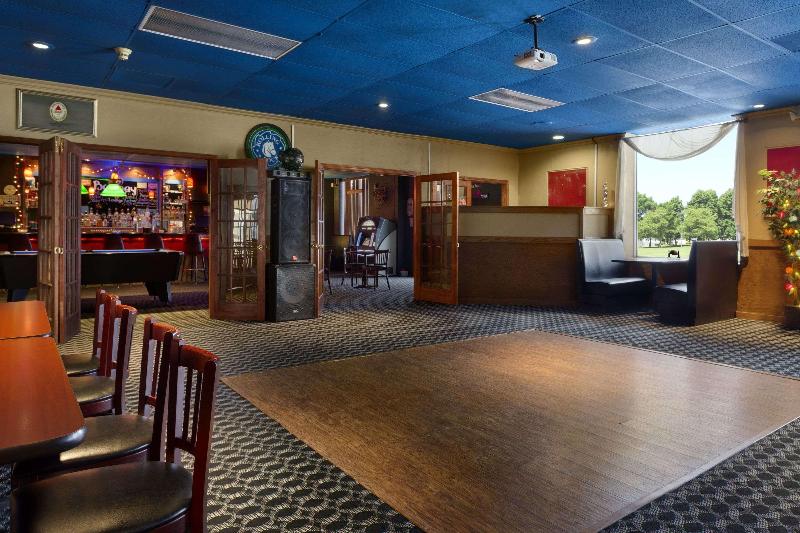 호텔 Days Inn By Wyndham Conneaut