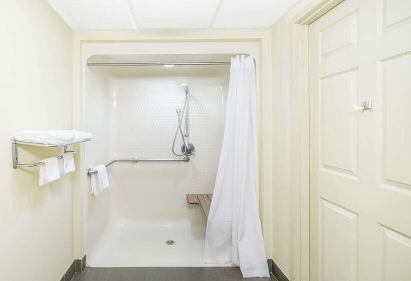 酒店 Days Inn By Wyndham Oak Grove/ft. Campbell