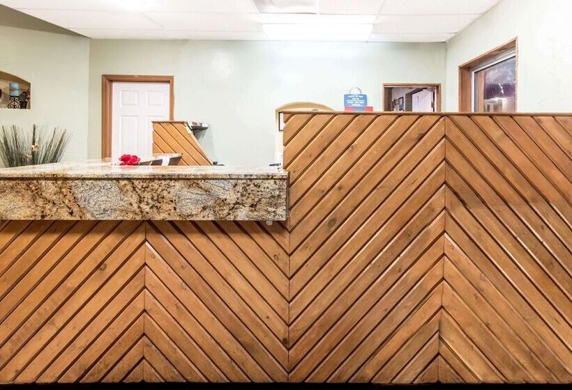 هتل Days Inn By Wyndham South Fort Worth